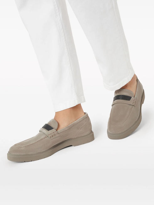 mocasines de ante con adornos de cristal